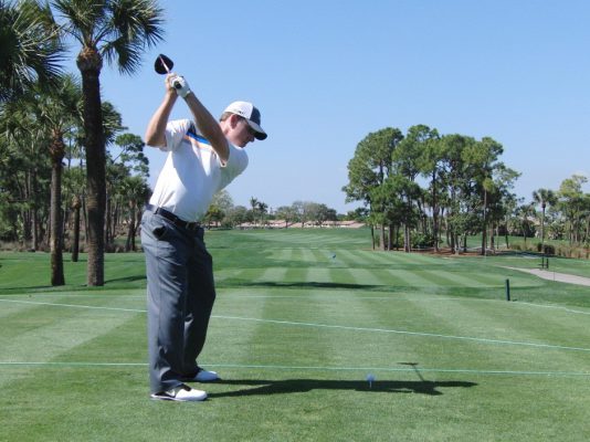 Justin Leonard’s demonstrating the 2 to 1 power coil via his hips and shoulders - KUCOG