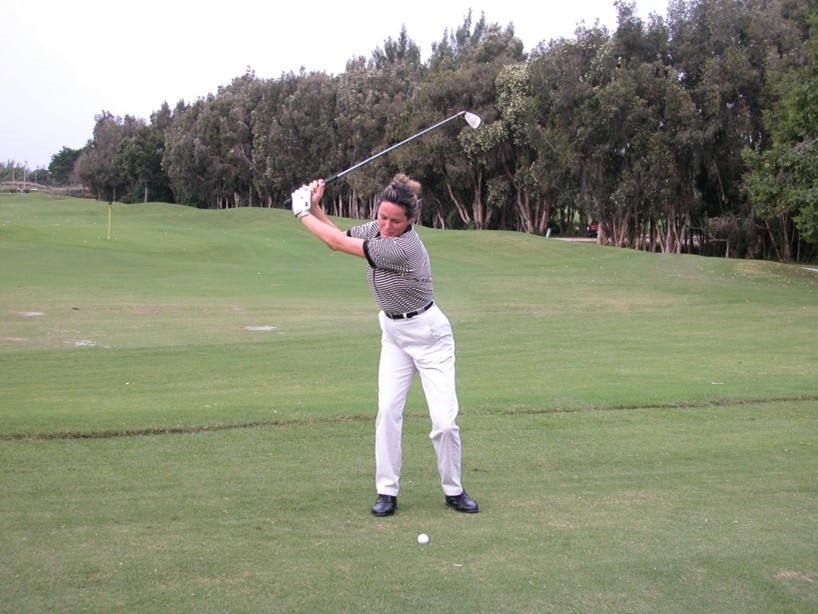 Mastering the Art of Your Golf Swing: The Importance of Arm Drop and Weight Shift Happening Together